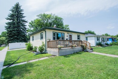 1349 15th St S, Fargo, ND 58103 - photo 2