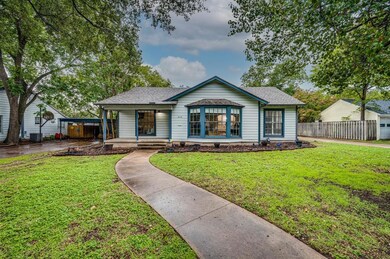 216 Sunset Dr, Cleburne, TX 76033 - photo 2