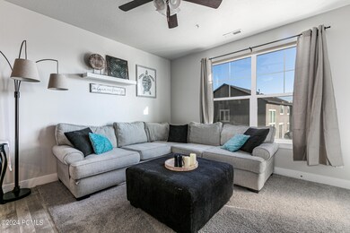 13084 S Tortola Dr unit 204, Herriman, UT 84096 - photo 5