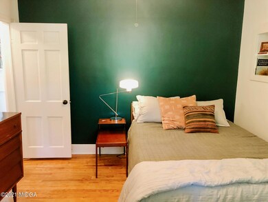 587 Corbin Avenue4