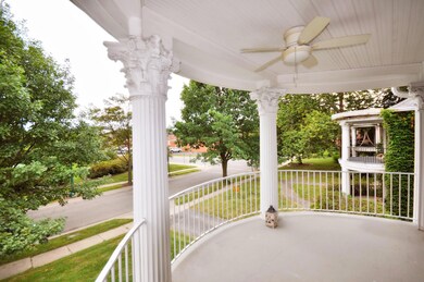 1946-Guilford-Rd-Balcony-1