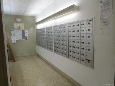 Crest Manor unit 601, Yonkers, NY 10701 - photo 3