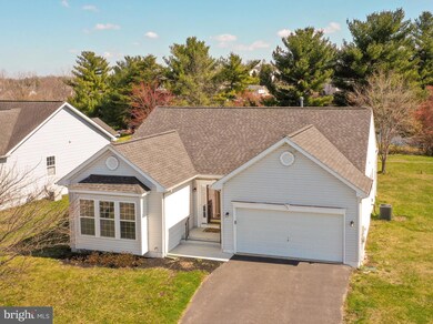 690 Hogan Dr, Martinsburg, WV 25405 - photo 2