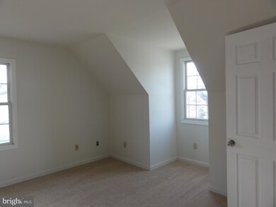 154 Chestnut Dr, Elkton, MD 21921 - photo 2