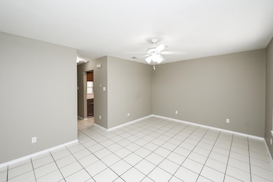 8911 Mcpherson Rd unit 2D, Laredo, TX 78045 - photo 5
