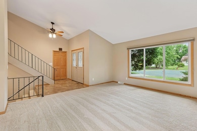 10829 Forestview Cir, Eden Prairie, MN 55347 - photo 2