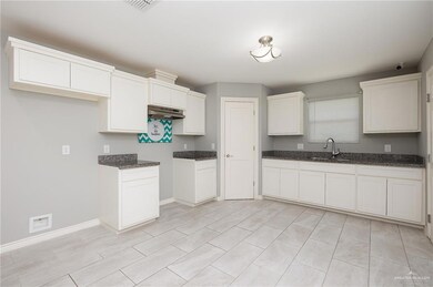 202 N Iris St, Pharr, TX 78577 - photo 7