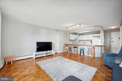 Radnor House unit 606, Bryn Mawr, PA 19010 - photo 6