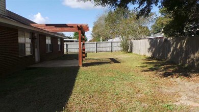 2108 Jarrod Dr, Cantonment, FL 32533 - photo 4