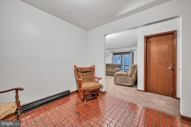 564 Mountain Rd, Tamaqua, PA 18252 - photo 4