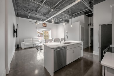 480 Skain St unit 204, Lexington, KY 40508 - photo 3