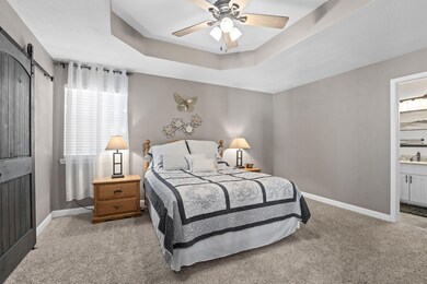 10390 Stoney Creek Ct, New Bloomfield, MO 65063 - photo 4