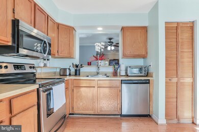 11537 Apperson Way, Germantown, MD 20876 - photo 4