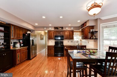 7201 Caracara Ct, Sykesville, MD 21784 - photo 2