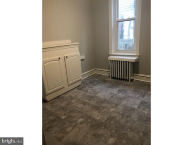 433 W Bringhurst St unit 2ND FL, Philadelphia, PA 19144 - photo 2