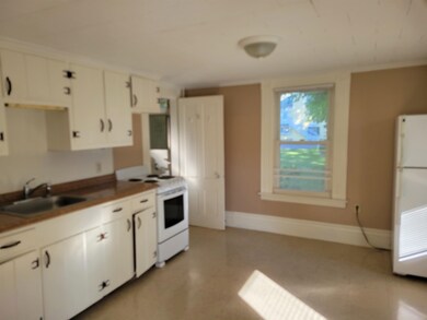 243 Court St unit 1., Keene, NH 03431 - photo 2