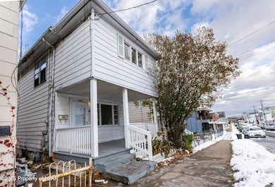 40 N Sherman St, Wilkes Barre, PA 18702 - photo 2