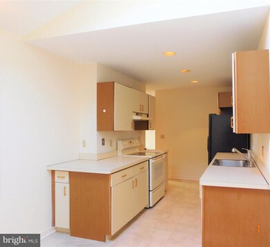 8 Steeplechase Rd, Wilmington, DE 19808 - photo 2