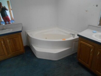 1041 N 500 E, Rolling Prairie, IN 46371 - photo 4