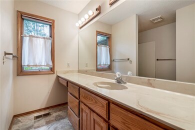 16 Deddington Dr, Bella Vista, AR 72714 - photo 7