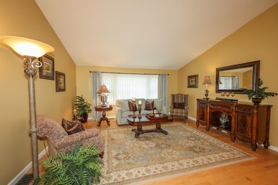 14 Danforth Cir, Manchester, NH 03104 - photo 5