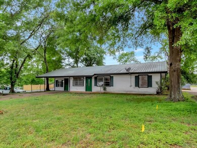 200 W Starr Ave, Nacogdoches, TX 75961 - photo 2