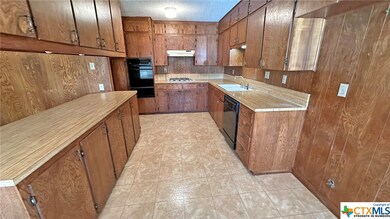 703 Allen St, Copperas Cove, TX 76522 - photo 4