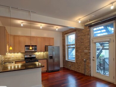 1222 W Hubbard St unit 1R, Chicago, IL 60642 - photo 5