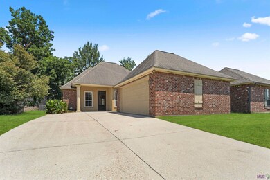 2545 Old Towne Rd, Zachary, LA 70791 - photo 2