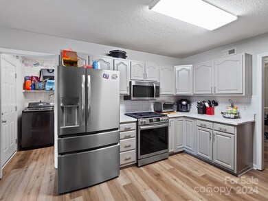 242 Cross Rd, Clover, SC 29710 - photo 7