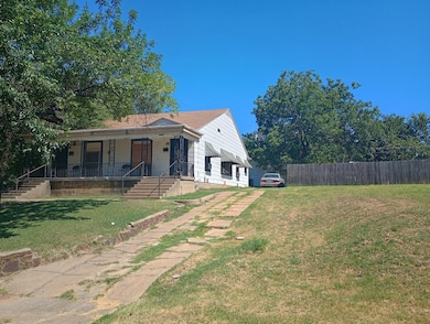 2517 Bomar Ave unit 2517/2519, Fort Worth, TX 76103 - photo 2