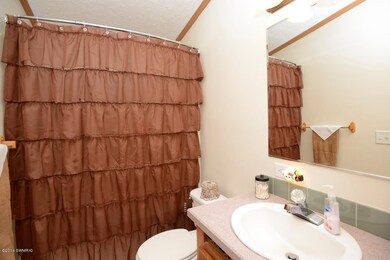 37th St 1111 Allegan-15