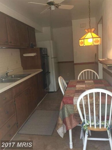 1003 Circle Dr, Halethorpe, MD 21227 - photo 7