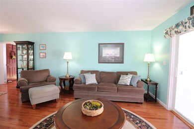 4 Harvest Ln unit U17, Nashua, NH 03063 - photo 7