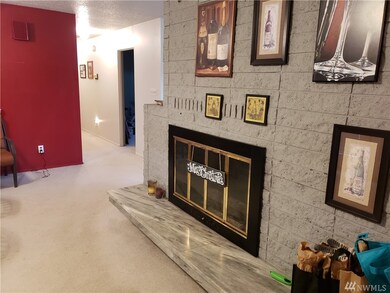 2415 30th Ave, Longview, WA 98632 - photo 3