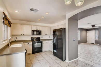 07 Kitchen 1599086661792