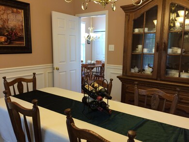 Dining to Kitchen