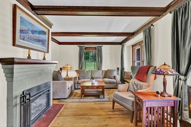 16 Vesper St, Worcester, MA 01602 - photo 6