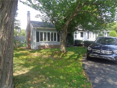 155 Lewiston St, Warwick, RI 02889 - photo 2