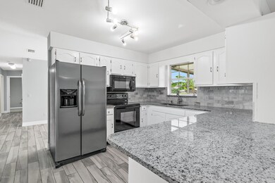 818 Heron Rd, Cocoa, Fl 32926-71