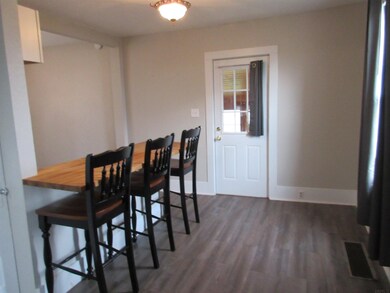 100 Wabash St, Berne, IN 46711 - photo 5