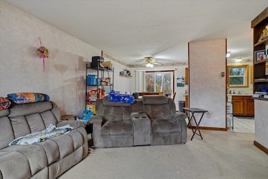 192 Charles Cir, Highgate, VT 05459 - photo 3