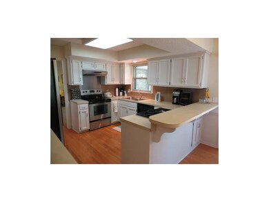 7810 Rene St, Shawnee, KS 66216 - photo 6