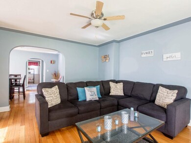 1575 Living Room 2