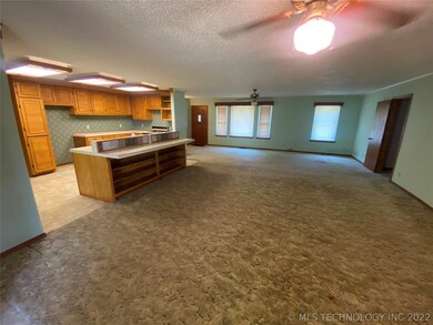 Open kitchen/Living/Dining