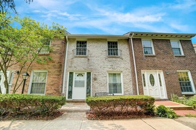 516 Pamlico St unit 9, Columbus, OH 43228 - photo 2