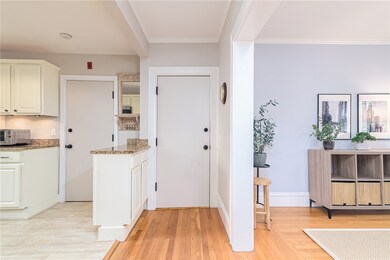 320 Wayland Ave unit 9, Providence, RI 02906 - photo 4