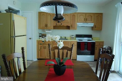 110 Hickory Ln, Annapolis, MD 21403 - photo 6