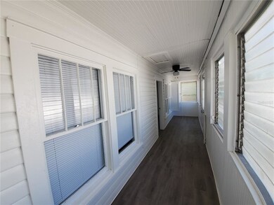 811 14th St N, Saint Petersburg, FL 33705 - photo 6