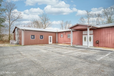 164 Oak Rd, Crossville, TN 38555 - photo 3